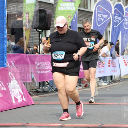 12.04.2026 - 45. Internationalen Wilhelmsburger Insellauf Strokosch-Dieckow http://msf.ph/oto/9484242 12.04.2026 13:21:50 Ziel 4319, 5297, 4878, 5484, 2692 meine-sportfotos.de