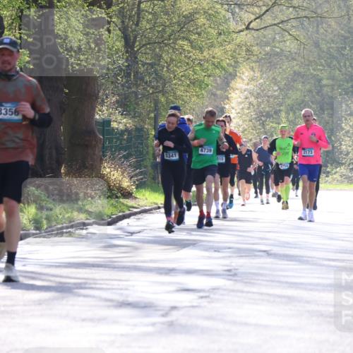 12.04.2026 - 45. Internationalen Wilhelmsburger Insellauf Yannick Fuchs http://msf.ph/oto/9484263 12.04.2026 10:33:33 Laufen 3356, 5341, 4739, 810, 3173 meine-sportfotos.de