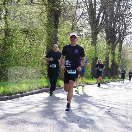 12.04.2026 - 45. Internationalen Wilhelmsburger Insellauf Yannick Fuchs http://msf.ph/oto/9484270 12.04.2026 10:26:27 Laufen 2090, 4544 meine-sportfotos.de