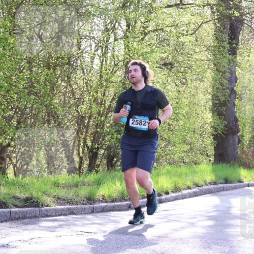 12.04.2026 - 45. Internationalen Wilhelmsburger Insellauf Yannick Fuchs http://msf.ph/oto/9484323 12.04.2026 10:26:32 Laufen 2582 meine-sportfotos.de