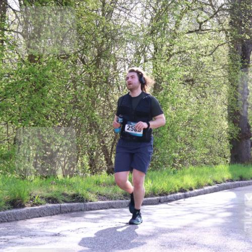 12.04.2026 - 45. Internationalen Wilhelmsburger Insellauf Yannick Fuchs http://msf.ph/oto/9484329 12.04.2026 10:26:32 Laufen 258 meine-sportfotos.de