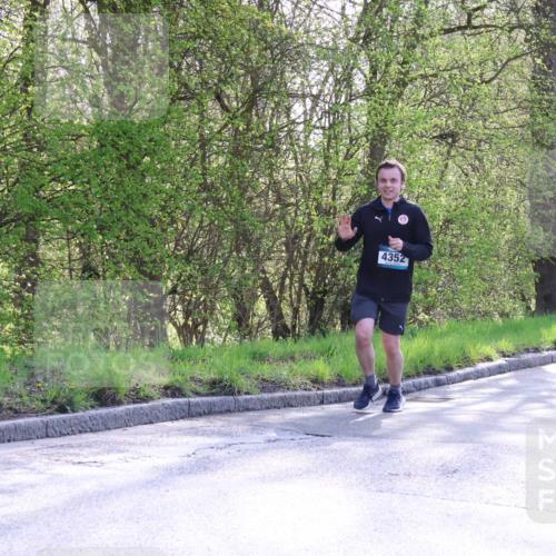 12.04.2026 - 45. Internationalen Wilhelmsburger Insellauf Yannick Fuchs http://msf.ph/oto/9484342 12.04.2026 10:45:57 Laufen 4352, 3754 meine-sportfotos.de