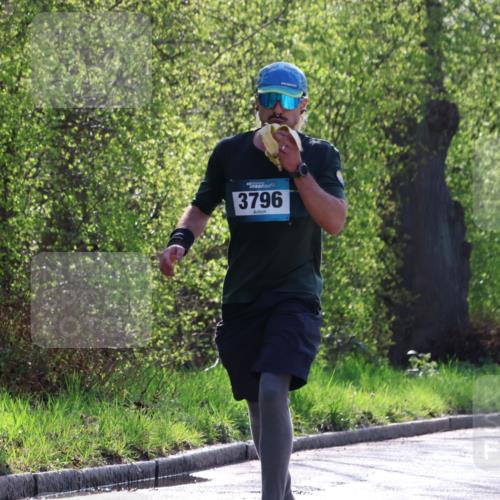 12.04.2026 - 45. Internationalen Wilhelmsburger Insellauf Yannick Fuchs http://msf.ph/oto/9484348 12.04.2026 10:26:34 Laufen 3796 meine-sportfotos.de