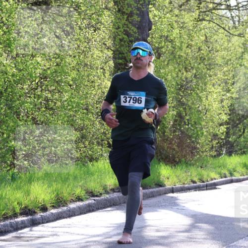12.04.2026 - 45. Internationalen Wilhelmsburger Insellauf Yannick Fuchs http://msf.ph/oto/9484369 12.04.2026 10:26:36 Laufen 3796 meine-sportfotos.de