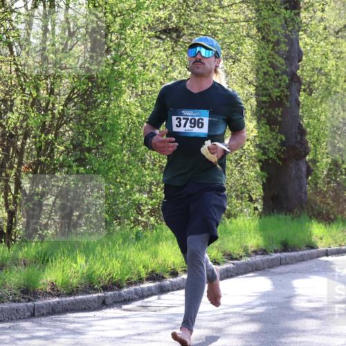 12.04.2026 - 45. Internationalen Wilhelmsburger Insellauf Yannick Fuchs http://msf.ph/oto/9484377 12.04.2026 10:26:36 Laufen 3796 meine-sportfotos.de