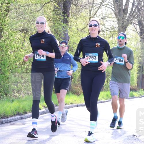 12.04.2026 - 45. Internationalen Wilhelmsburger Insellauf Yannick Fuchs http://msf.ph/oto/9484385 12.04.2026 10:45:58 Laufen 26, 28, 3754, 2753, 2164, 2900 meine-sportfotos.de