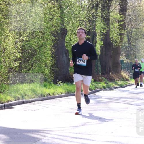 12.04.2026 - 45. Internationalen Wilhelmsburger Insellauf Yannick Fuchs http://msf.ph/oto/9484416 12.04.2026 10:26:41 Laufen 4779, 3492 meine-sportfotos.de