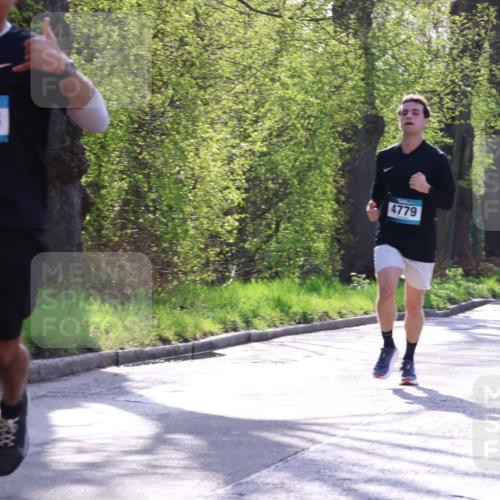 12.04.2026 - 45. Internationalen Wilhelmsburger Insellauf Yannick Fuchs http://msf.ph/oto/9484422 12.04.2026 10:26:42 Laufen 978, 4779 meine-sportfotos.de
