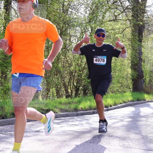 12.04.2026 - 45. Internationalen Wilhelmsburger Insellauf Yannick Fuchs http://msf.ph/oto/9484432 12.04.2026 10:26:43 Laufen 4978, 4779 meine-sportfotos.de
