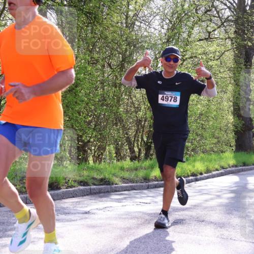 12.04.2026 - 45. Internationalen Wilhelmsburger Insellauf Yannick Fuchs http://msf.ph/oto/9484433 12.04.2026 10:26:43 Laufen 4978, 4779 meine-sportfotos.de