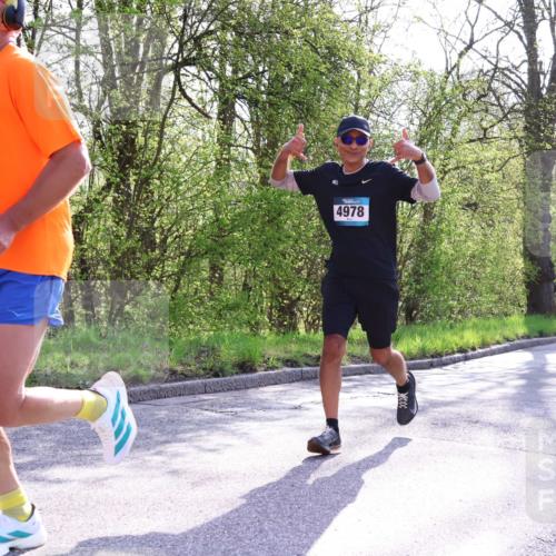 12.04.2026 - 45. Internationalen Wilhelmsburger Insellauf Yannick Fuchs http://msf.ph/oto/9484438 12.04.2026 10:26:43 Laufen 4978, 4779 meine-sportfotos.de