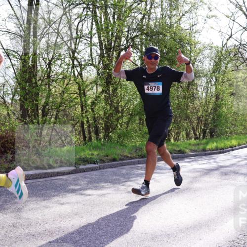 12.04.2026 - 45. Internationalen Wilhelmsburger Insellauf Yannick Fuchs http://msf.ph/oto/9484444 12.04.2026 10:26:43 Laufen 4978, 4779 meine-sportfotos.de