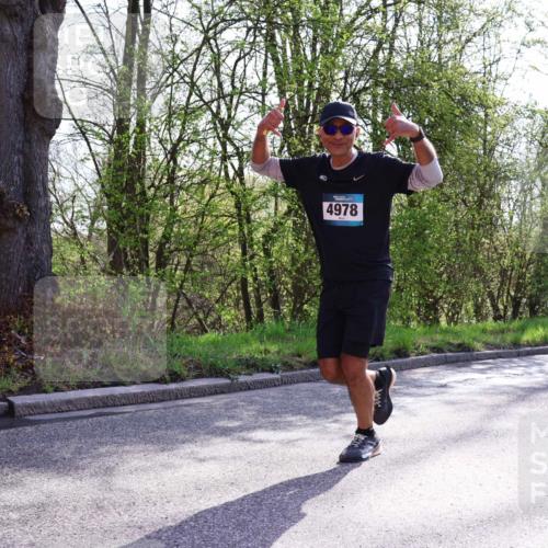 12.04.2026 - 45. Internationalen Wilhelmsburger Insellauf Yannick Fuchs http://msf.ph/oto/9484446 12.04.2026 10:26:44 Laufen 4978 meine-sportfotos.de