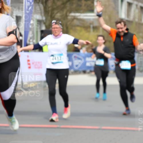 12.04.2026 - 45. Internationalen Wilhelmsburger Insellauf Strokosch-Dieckow http://msf.ph/oto/9484448 12.04.2026 13:21:35 Ziel 2363, 2101, 4417, 3552, 3551, 2333 meine-sportfotos.de