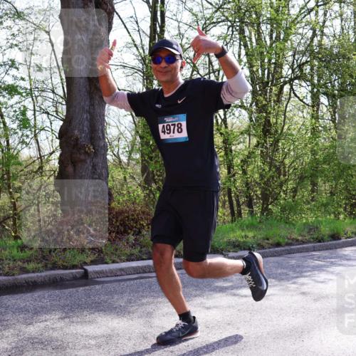 12.04.2026 - 45. Internationalen Wilhelmsburger Insellauf Yannick Fuchs http://msf.ph/oto/9484451 12.04.2026 10:26:44 Laufen 4978 meine-sportfotos.de