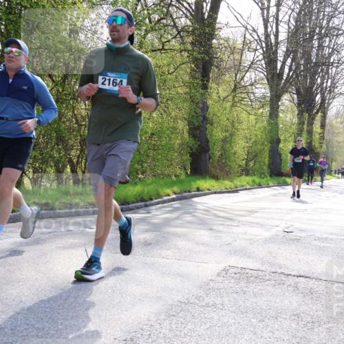 12.04.2026 - 45. Internationalen Wilhelmsburger Insellauf Yannick Fuchs http://msf.ph/oto/9484461 12.04.2026 10:46:01 Laufen 2164 meine-sportfotos.de