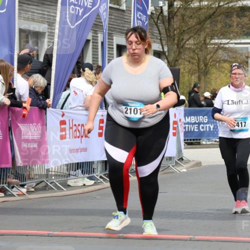 12.04.2026 - 45. Internationalen Wilhelmsburger Insellauf Strokosch-Dieckow http://msf.ph/oto/9484468 12.04.2026 13:21:34 Ziel 2363, 2101, 4417, 3552, 3551 meine-sportfotos.de