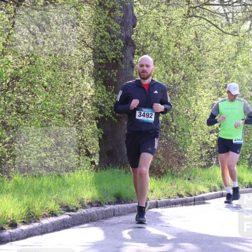 12.04.2026 - 45. Internationalen Wilhelmsburger Insellauf Yannick Fuchs http://msf.ph/oto/9484487 12.04.2026 10:26:54 Laufen 3492 meine-sportfotos.de