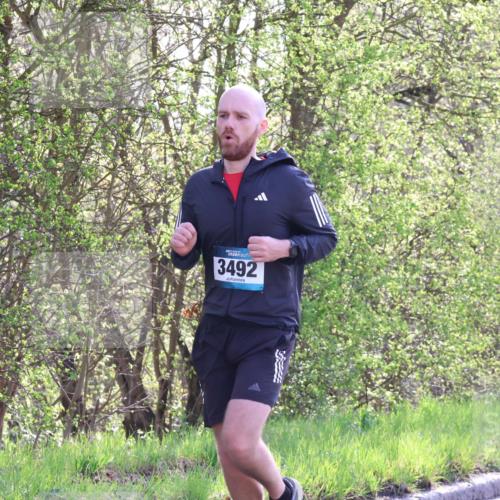 12.04.2026 - 45. Internationalen Wilhelmsburger Insellauf Yannick Fuchs http://msf.ph/oto/9484508 12.04.2026 10:26:56 Laufen 3492 meine-sportfotos.de