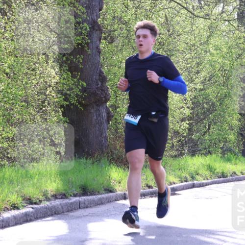 12.04.2026 - 45. Internationalen Wilhelmsburger Insellauf Yannick Fuchs http://msf.ph/oto/9484537 12.04.2026 10:26:59 Laufen 496, 4030 meine-sportfotos.de