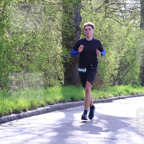 12.04.2026 - 45. Internationalen Wilhelmsburger Insellauf Yannick Fuchs http://msf.ph/oto/9484542 12.04.2026 10:26:59 Laufen 4030 meine-sportfotos.de