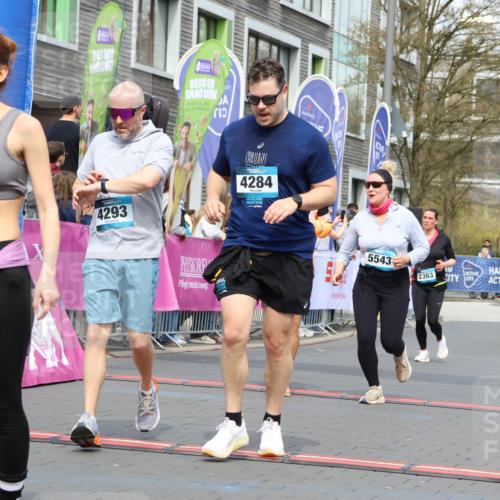 12.04.2026 - 45. Internationalen Wilhelmsburger Insellauf Strokosch-Dieckow http://msf.ph/oto/9484547 12.04.2026 13:21:28 Ziel 4341, 5633, 4284, 4293, 5543, 2363 meine-sportfotos.de