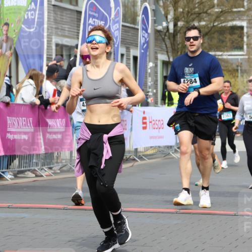 12.04.2026 - 45. Internationalen Wilhelmsburger Insellauf Strokosch-Dieckow http://msf.ph/oto/9484564 12.04.2026 13:21:26 Ziel 4341, 5633, 4284, 4293, 5543 meine-sportfotos.de