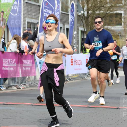 12.04.2026 - 45. Internationalen Wilhelmsburger Insellauf Strokosch-Dieckow http://msf.ph/oto/9484570 12.04.2026 13:21:26 Ziel 4341, 5633, 4284, 4293, 5543 meine-sportfotos.de
