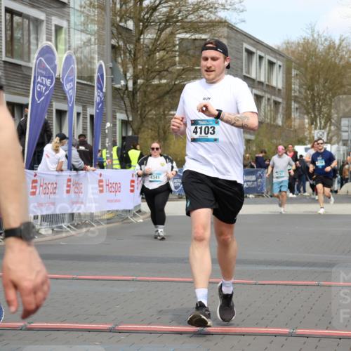 12.04.2026 - 45. Internationalen Wilhelmsburger Insellauf Strokosch-Dieckow http://msf.ph/oto/9484621 12.04.2026 13:21:18 Ziel 5230, 3766, 4103 meine-sportfotos.de