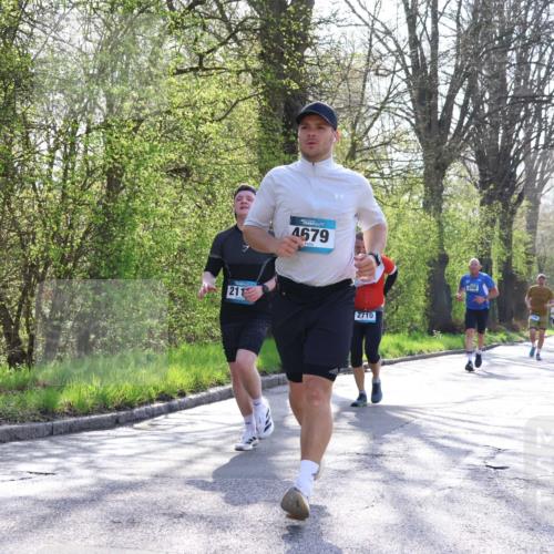 12.04.2026 - 45. Internationalen Wilhelmsburger Insellauf Yannick Fuchs http://msf.ph/oto/9484624 12.04.2026 10:27:06 Laufen 4679, 211, 2710, 2568 meine-sportfotos.de