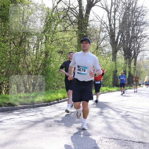 12.04.2026 - 45. Internationalen Wilhelmsburger Insellauf Yannick Fuchs http://msf.ph/oto/9484626 12.04.2026 10:27:07 Laufen 4679, 2710, 2568 meine-sportfotos.de