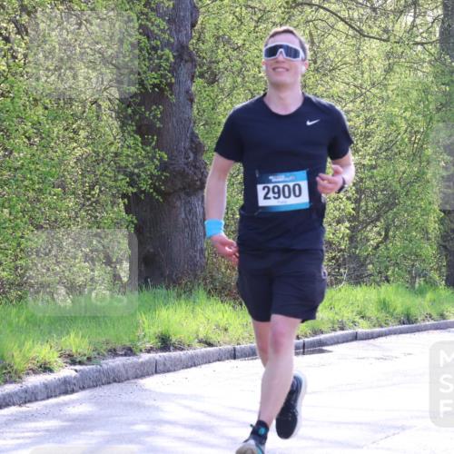 12.04.2026 - 45. Internationalen Wilhelmsburger Insellauf Yannick Fuchs http://msf.ph/oto/9484629 12.04.2026 10:46:04 Laufen 2900, 48 meine-sportfotos.de