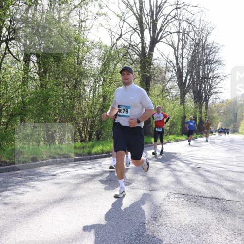 12.04.2026 - 45. Internationalen Wilhelmsburger Insellauf Yannick Fuchs http://msf.ph/oto/9484630 12.04.2026 10:27:07 Laufen 4679, 2710 meine-sportfotos.de