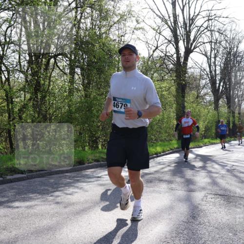 12.04.2026 - 45. Internationalen Wilhelmsburger Insellauf Yannick Fuchs http://msf.ph/oto/9484636 12.04.2026 10:27:07 Laufen 4679, 2710 meine-sportfotos.de