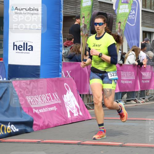 12.04.2026 - 45. Internationalen Wilhelmsburger Insellauf Strokosch-Dieckow http://msf.ph/oto/9484655 12.04.2026 13:21:15 Ziel 2013, 3233, 5230, 3766, 4103 meine-sportfotos.de
