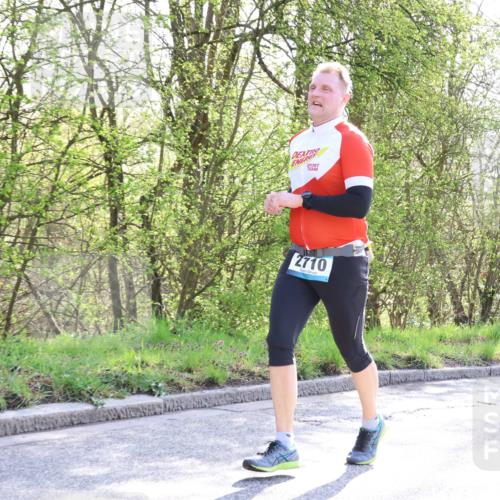 12.04.2026 - 45. Internationalen Wilhelmsburger Insellauf Yannick Fuchs http://msf.ph/oto/9484663 12.04.2026 10:27:10 Laufen 2710 meine-sportfotos.de