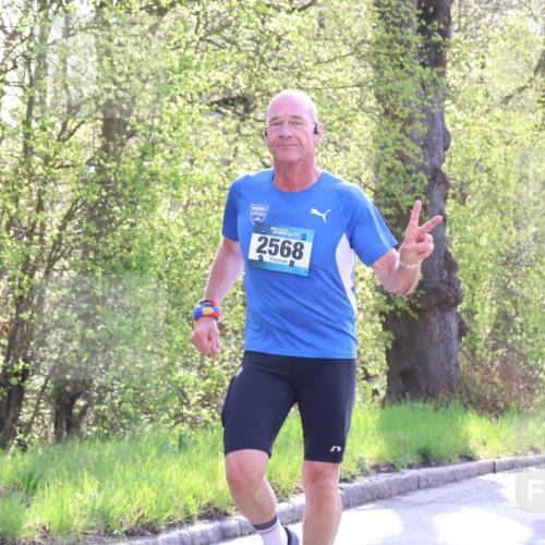 12.04.2026 - 45. Internationalen Wilhelmsburger Insellauf Yannick Fuchs http://msf.ph/oto/9484672 12.04.2026 10:27:11 Laufen 2568 meine-sportfotos.de