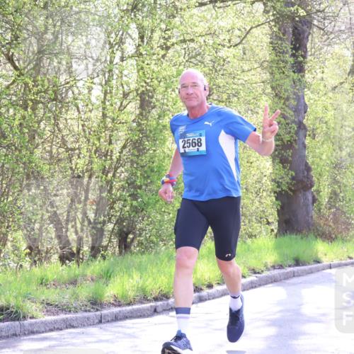 12.04.2026 - 45. Internationalen Wilhelmsburger Insellauf Yannick Fuchs http://msf.ph/oto/9484674 12.04.2026 10:27:11 Laufen 2568 meine-sportfotos.de