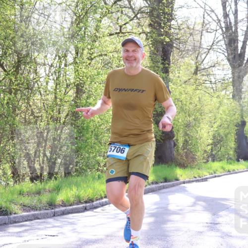 12.04.2026 - 45. Internationalen Wilhelmsburger Insellauf Yannick Fuchs http://msf.ph/oto/9484700 12.04.2026 10:27:14 Laufen 5706 meine-sportfotos.de