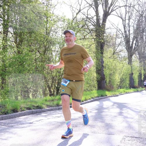 12.04.2026 - 45. Internationalen Wilhelmsburger Insellauf Yannick Fuchs http://msf.ph/oto/9484705 12.04.2026 10:27:14 Laufen 706 meine-sportfotos.de