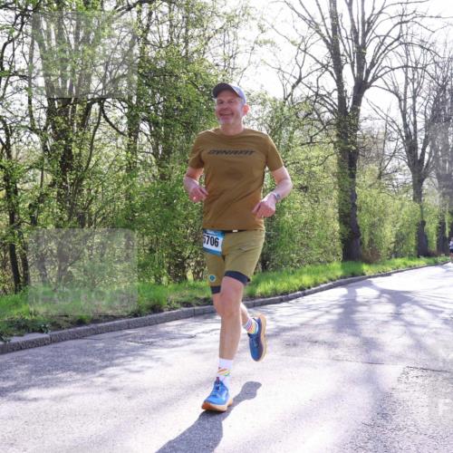 12.04.2026 - 45. Internationalen Wilhelmsburger Insellauf Yannick Fuchs http://msf.ph/oto/9484709 12.04.2026 10:27:14 Laufen 5706 meine-sportfotos.de