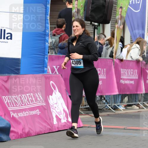 12.04.2026 - 45. Internationalen Wilhelmsburger Insellauf Strokosch-Dieckow http://msf.ph/oto/9484711 12.04.2026 13:21:10 Ziel 2469, 4305, 2013, 3233, 5230 meine-sportfotos.de