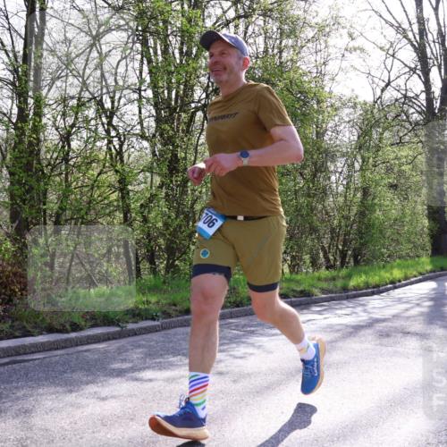 12.04.2026 - 45. Internationalen Wilhelmsburger Insellauf Yannick Fuchs http://msf.ph/oto/9484715 12.04.2026 10:27:15 Laufen 706 meine-sportfotos.de