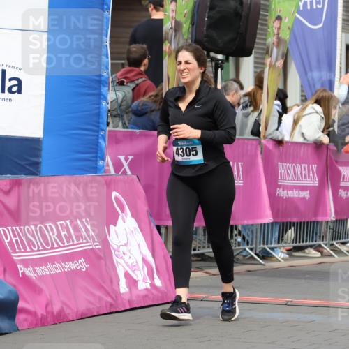 12.04.2026 - 45. Internationalen Wilhelmsburger Insellauf Strokosch-Dieckow http://msf.ph/oto/9484716 12.04.2026 13:21:10 Ziel 2469, 4305, 2013, 3233, 5230 meine-sportfotos.de