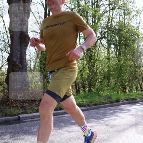 12.04.2026 - 45. Internationalen Wilhelmsburger Insellauf Yannick Fuchs http://msf.ph/oto/9484719 12.04.2026 10:27:15 Laufen  meine-sportfotos.de