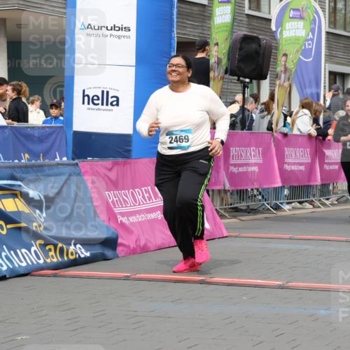 12.04.2026 - 45. Internationalen Wilhelmsburger Insellauf Strokosch-Dieckow http://msf.ph/oto/9484729 12.04.2026 13:21:08 Ziel 2469, 4305, 2013, 3233 meine-sportfotos.de