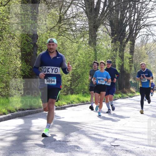 12.04.2026 - 45. Internationalen Wilhelmsburger Insellauf Yannick Fuchs http://msf.ph/oto/9484785 12.04.2026 10:27:21 Laufen 3894, 2451, 2105, 5567 meine-sportfotos.de