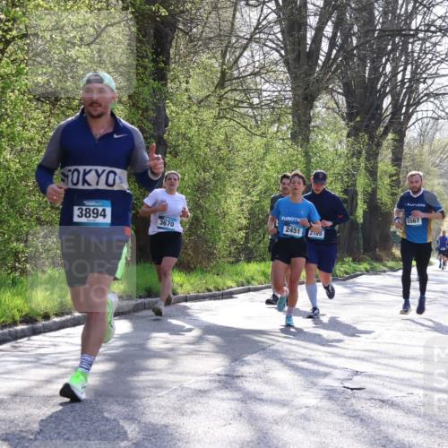 12.04.2026 - 45. Internationalen Wilhelmsburger Insellauf Yannick Fuchs http://msf.ph/oto/9484794 12.04.2026 10:27:21 Laufen 3894, 3670, 5567, 2451, 2105 meine-sportfotos.de