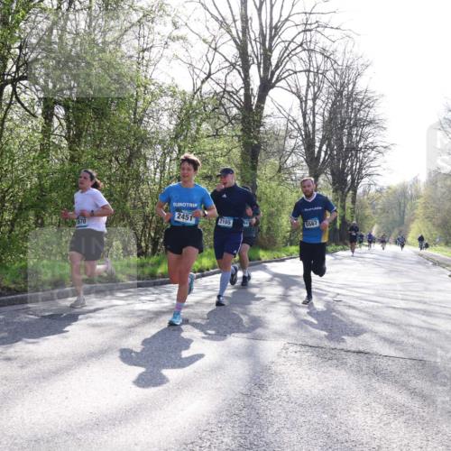 12.04.2026 - 45. Internationalen Wilhelmsburger Insellauf Yannick Fuchs http://msf.ph/oto/9484826 12.04.2026 10:27:24 Laufen 2451, 3670, 2105, 5567 meine-sportfotos.de