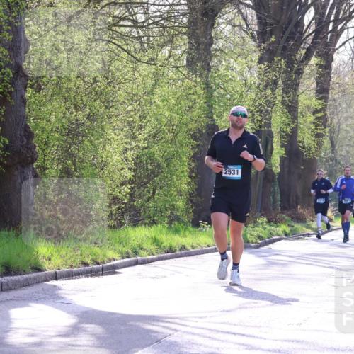 12.04.2026 - 45. Internationalen Wilhelmsburger Insellauf Yannick Fuchs http://msf.ph/oto/9484862 12.04.2026 10:27:28 Laufen 2531, 2375, 3087, 5251 meine-sportfotos.de